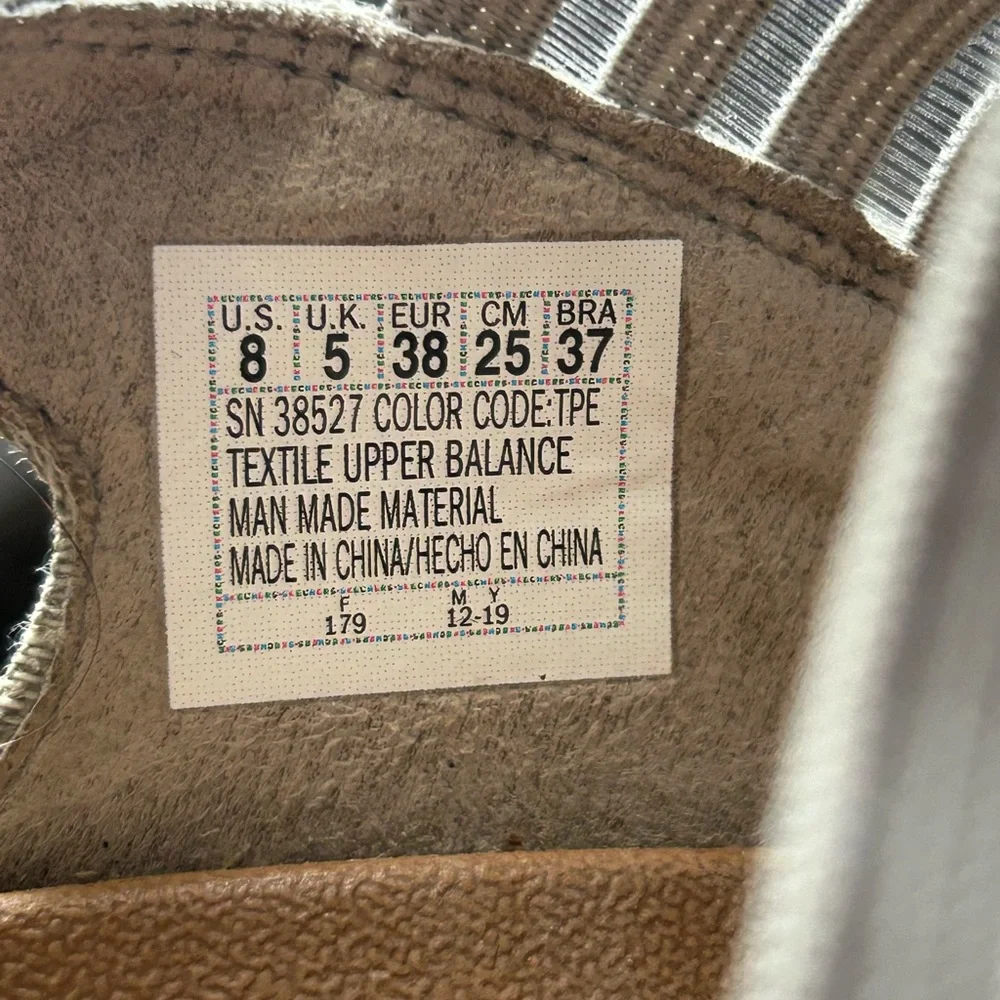 Skechers Taupe Greige Color‎ Wedge Sandals with Elastic Straps Comfy Size 8